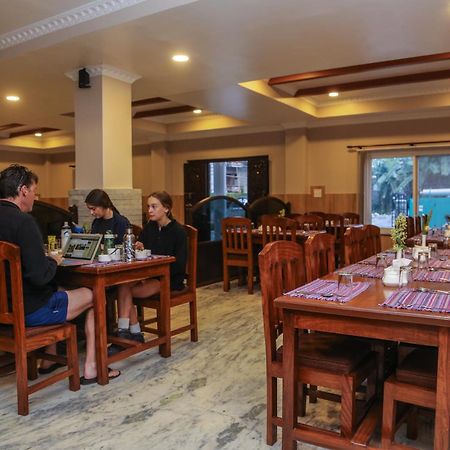 Pokhara Choice Inn Екстер'єр фото