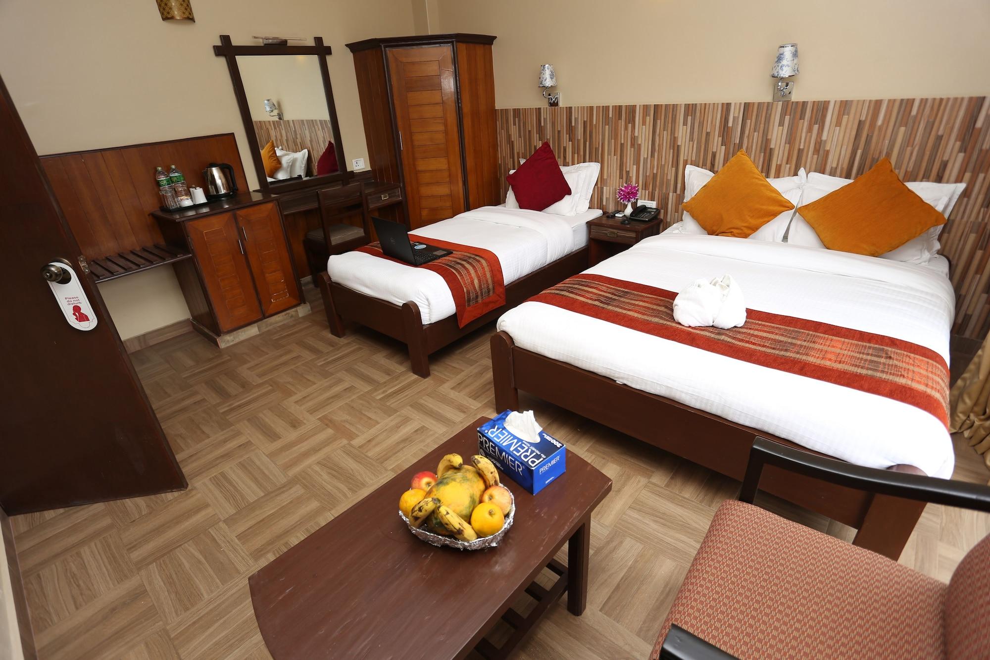 Pokhara Choice Inn Екстер'єр фото