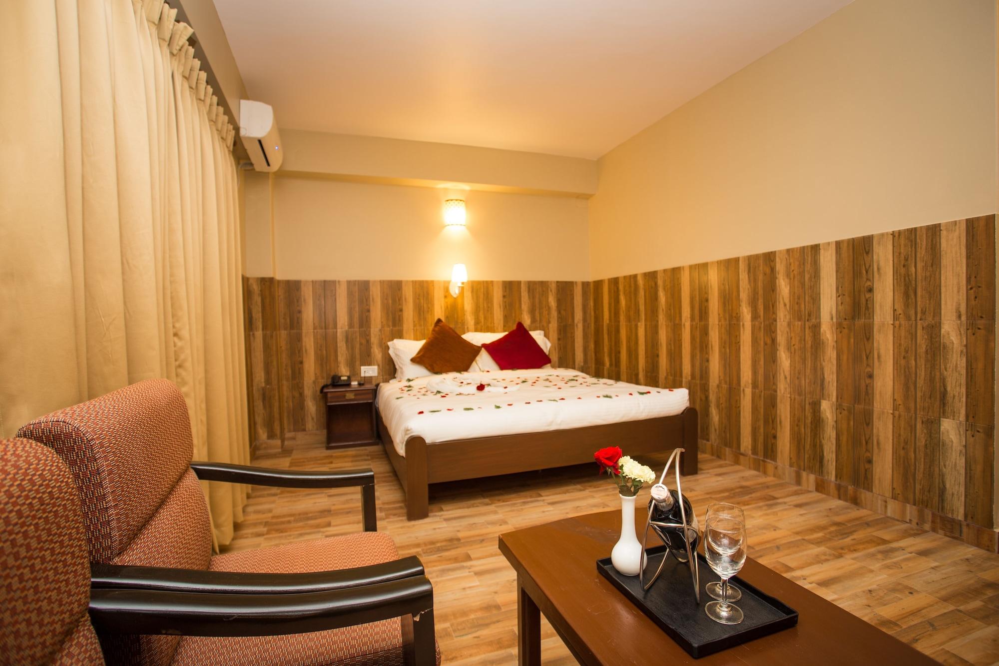 Pokhara Choice Inn Екстер'єр фото