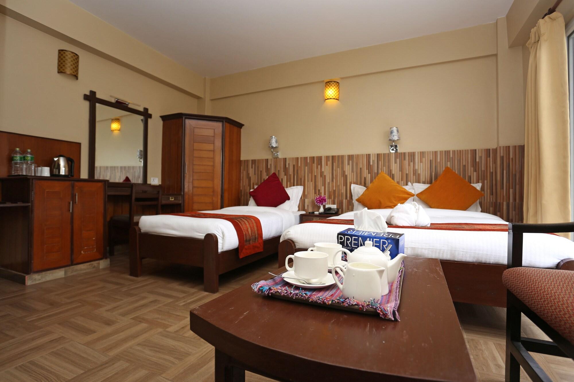 Pokhara Choice Inn Екстер'єр фото