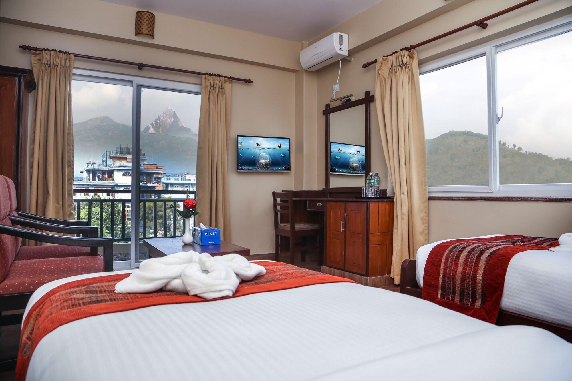 Pokhara Choice Inn Екстер'єр фото